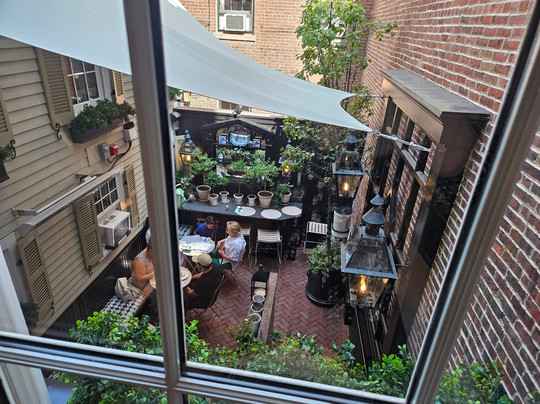 Beacon Hill Books & Cafe