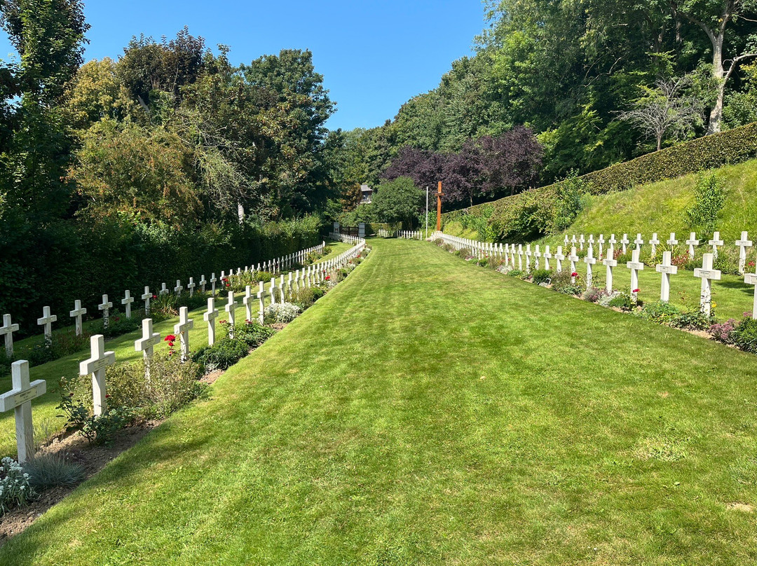 Cimetiere Militaire de Saint Valery en Caux-Saint-Valery-en-Caux必去景点