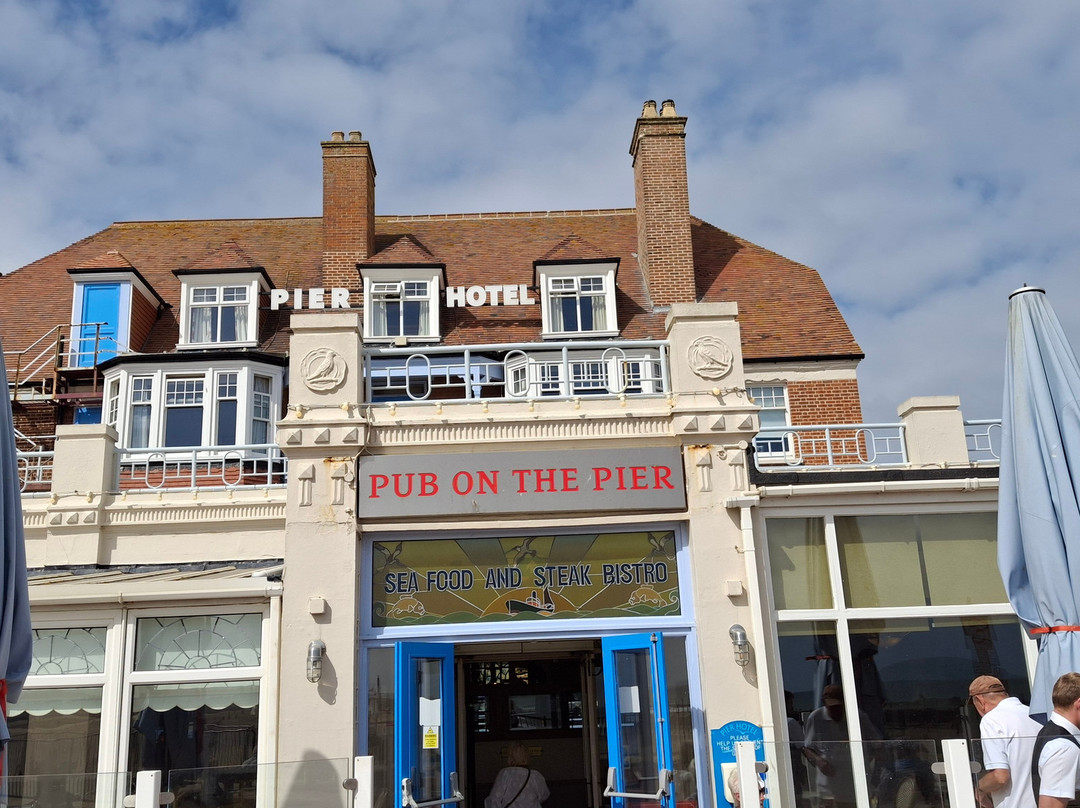 Pier Hotel主图