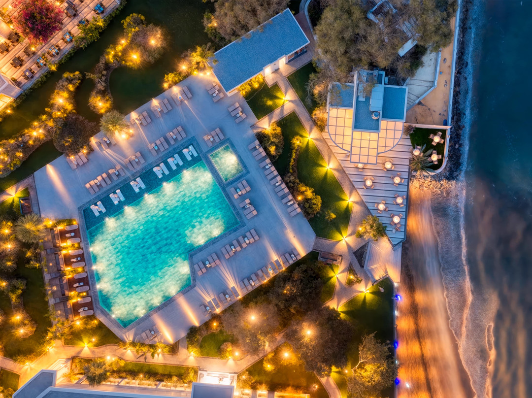 Merit Royal Gardens Hotel & Casino主图