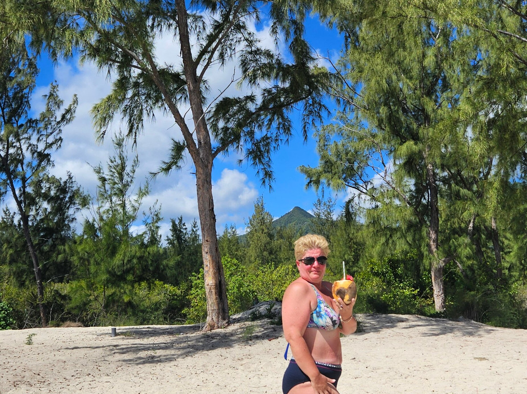 水晶石-莫纳山必去景点