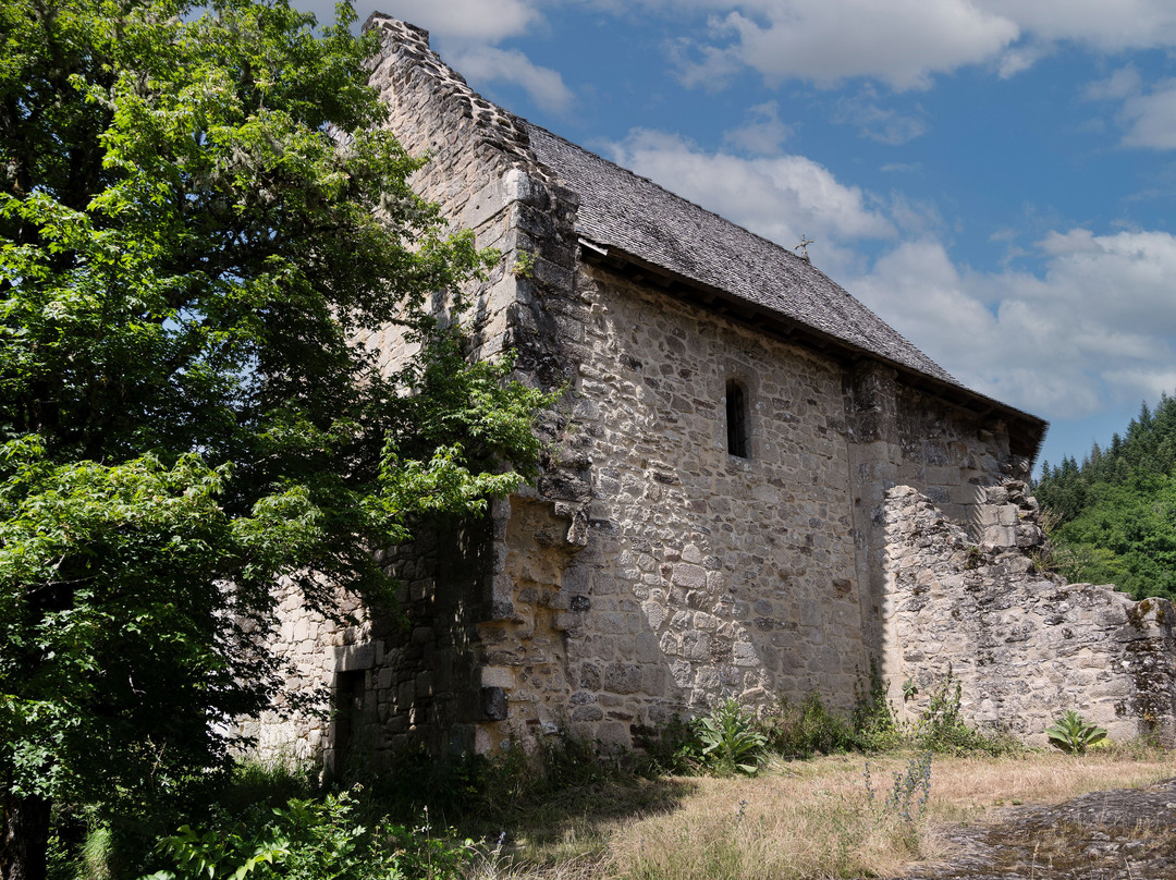 Ruines Vieille Église-Saint-Pantaleon-de-Lapleau必去景点