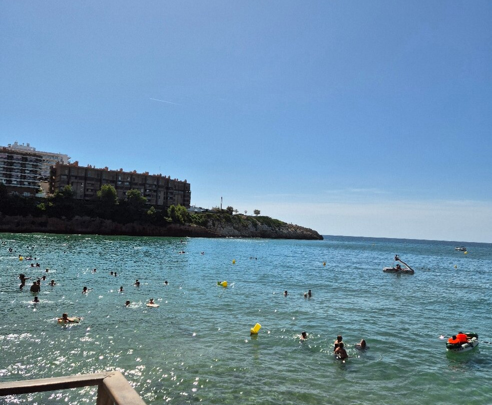 Platja dels Capellans-萨洛必去景点