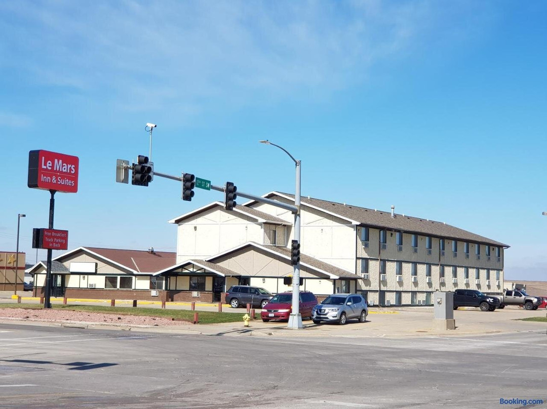 Le Mars Inn and Suites