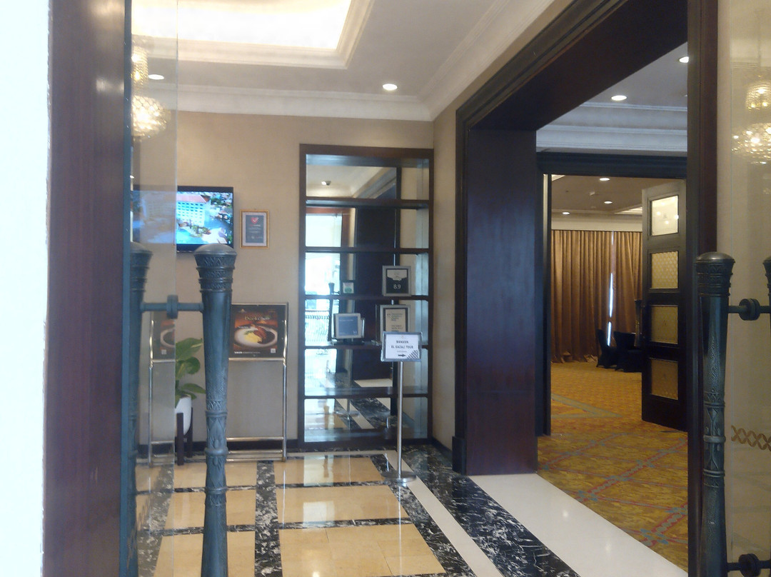 桑南索罗酒店主图