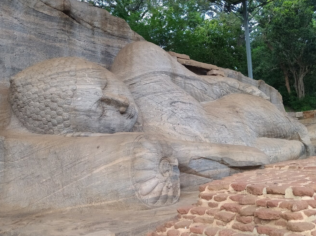 Gal Vihara-波隆纳鲁瓦必去景点