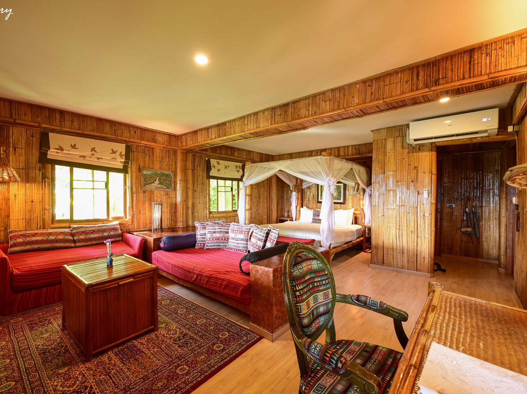 菩采赛山景度假村主图