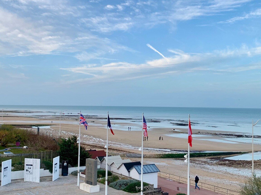 Logis Hôtel Beau Rivage主图