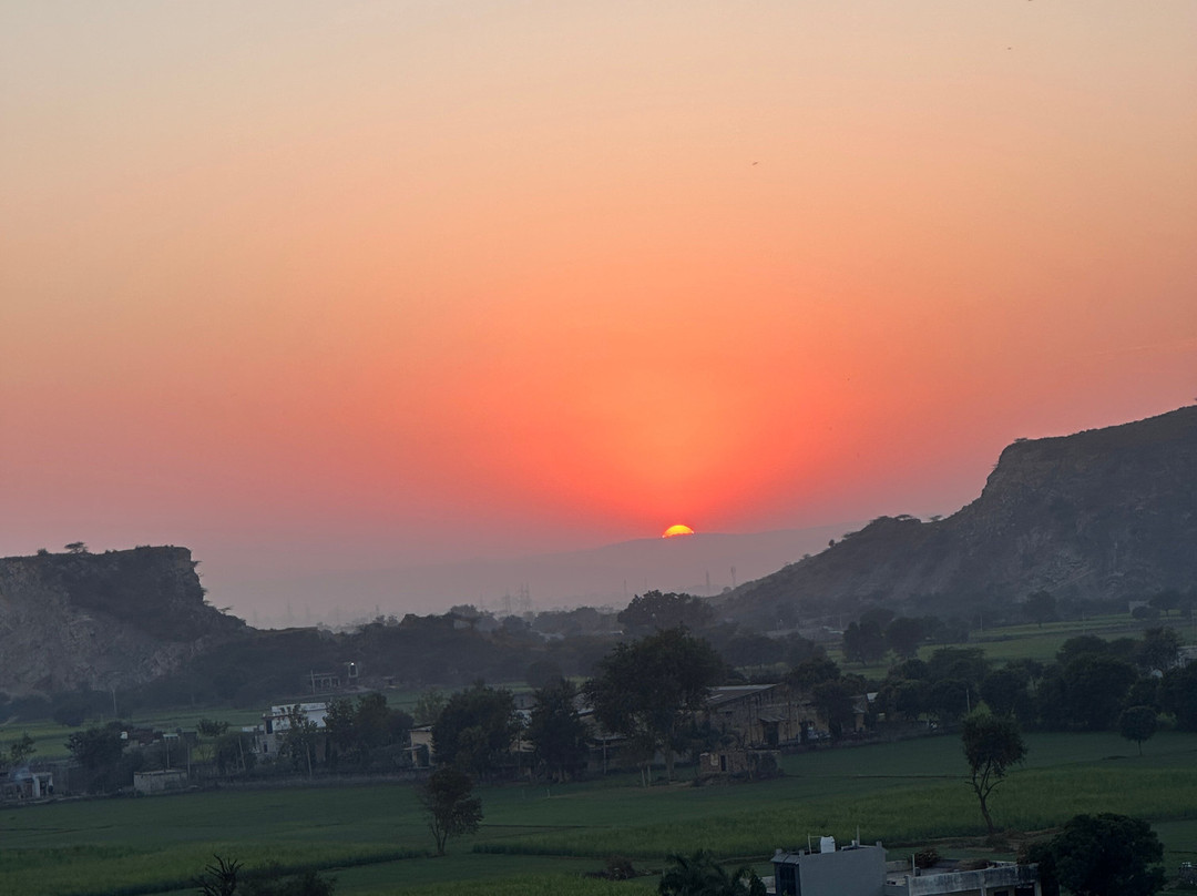Neemrana's Hill Fort Kesroli主图