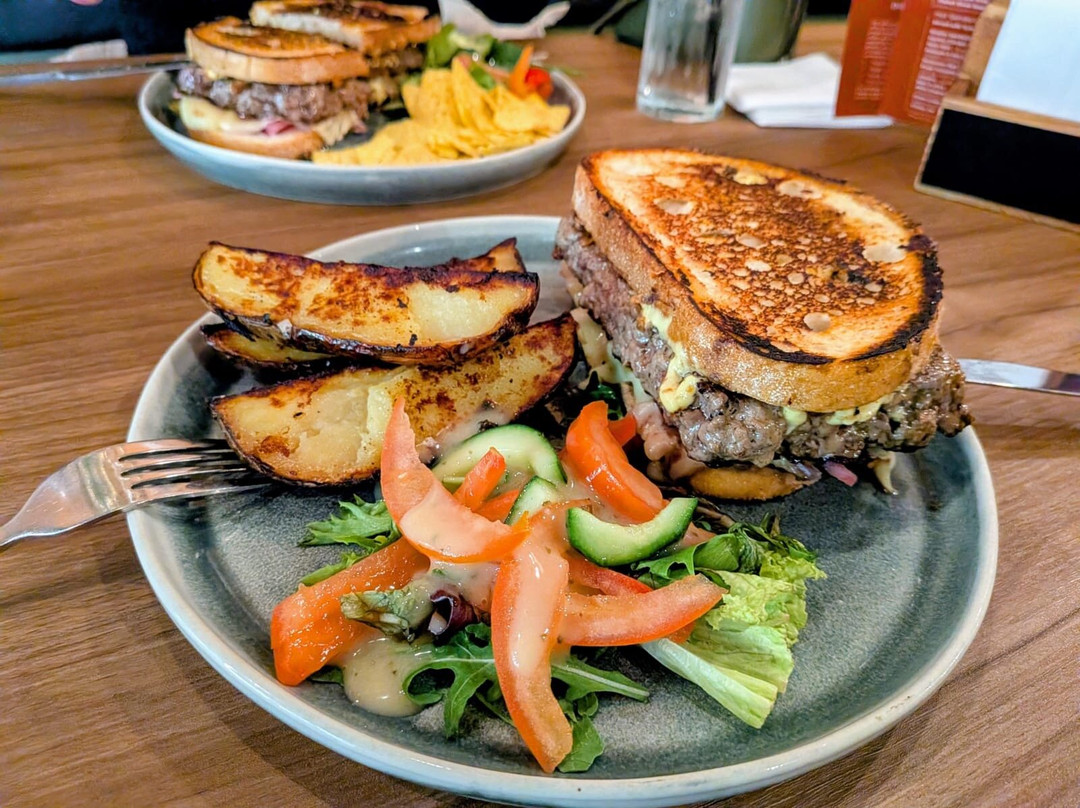 Salt & Sage Bistro主图