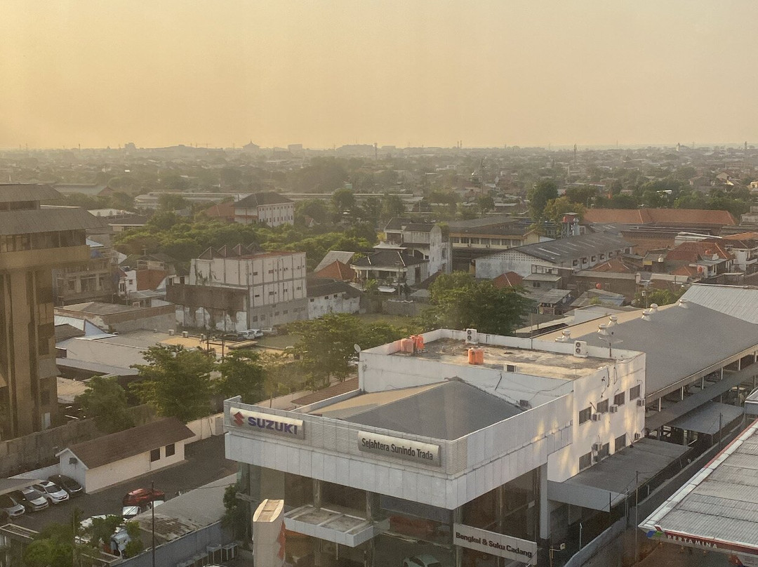 Hotel GranDhika Pemuda Semarang主图