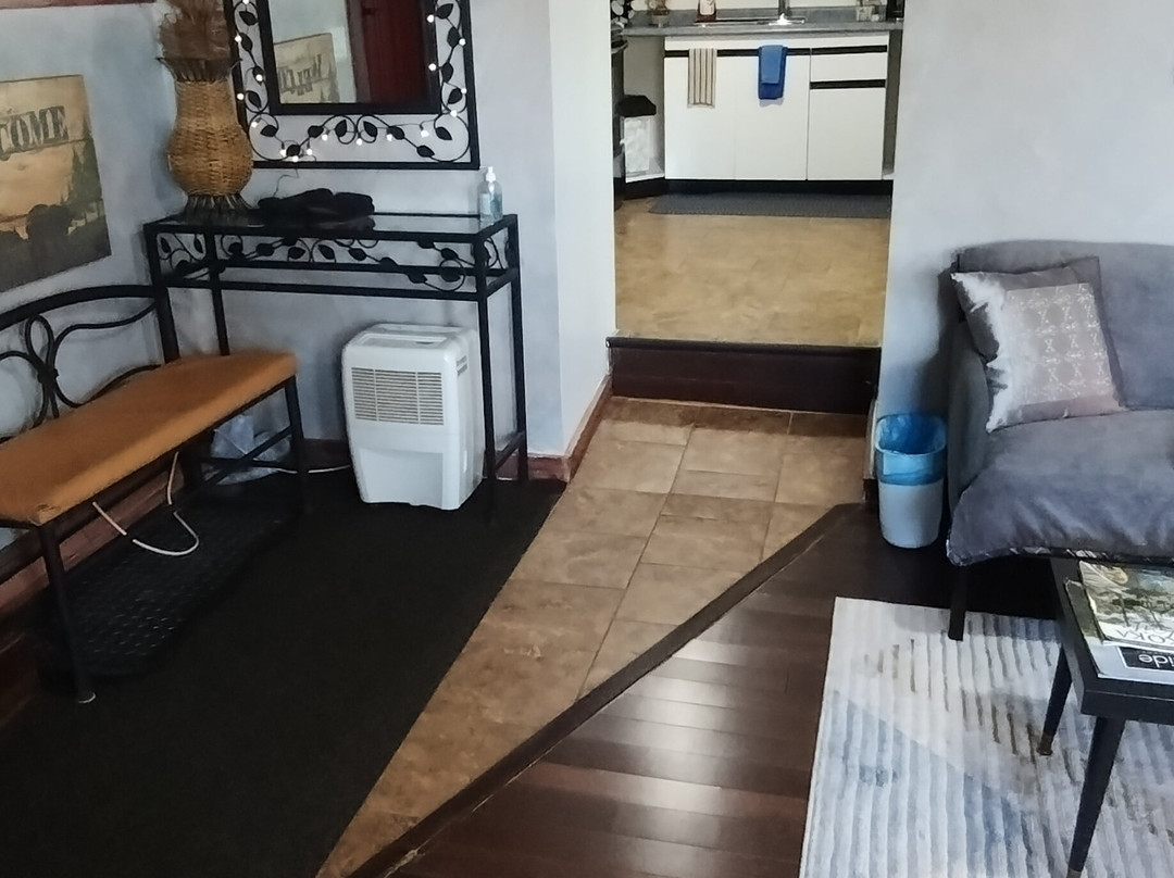 Crews on Inn to paradise suites Huntsville Ontario主图