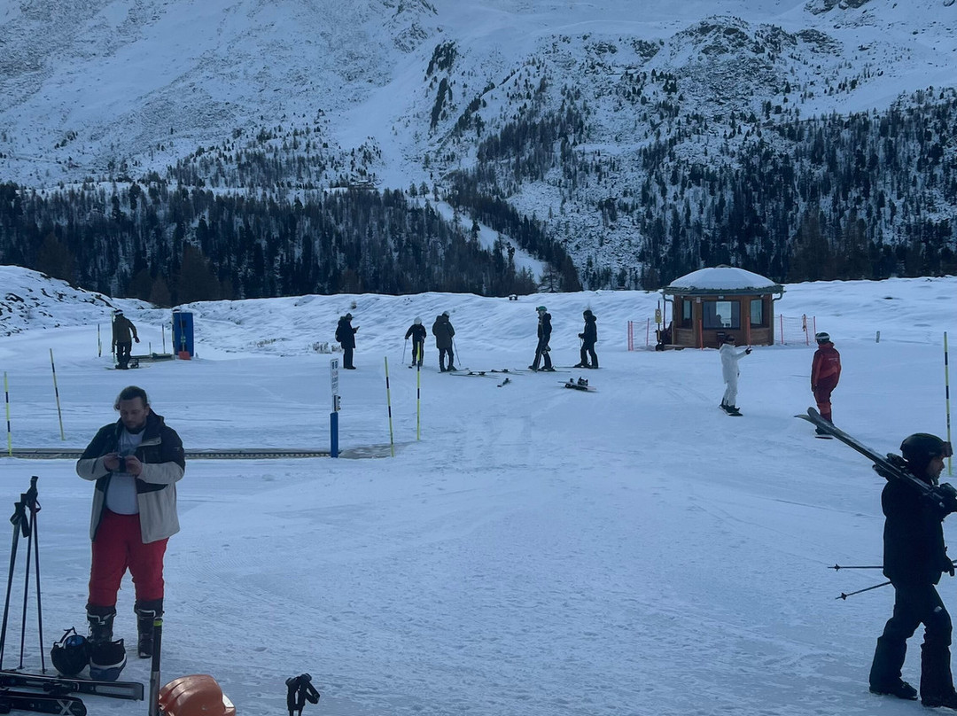 Summit Ski & Snowboard School-策马特必去景点