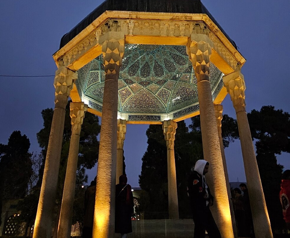 哈菲兹墓-Shiraz必去景点