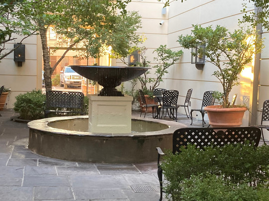 Alluvian Hotel主图