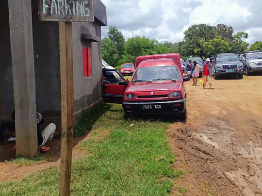 Lily Waterfall-Ampefy必去景点
