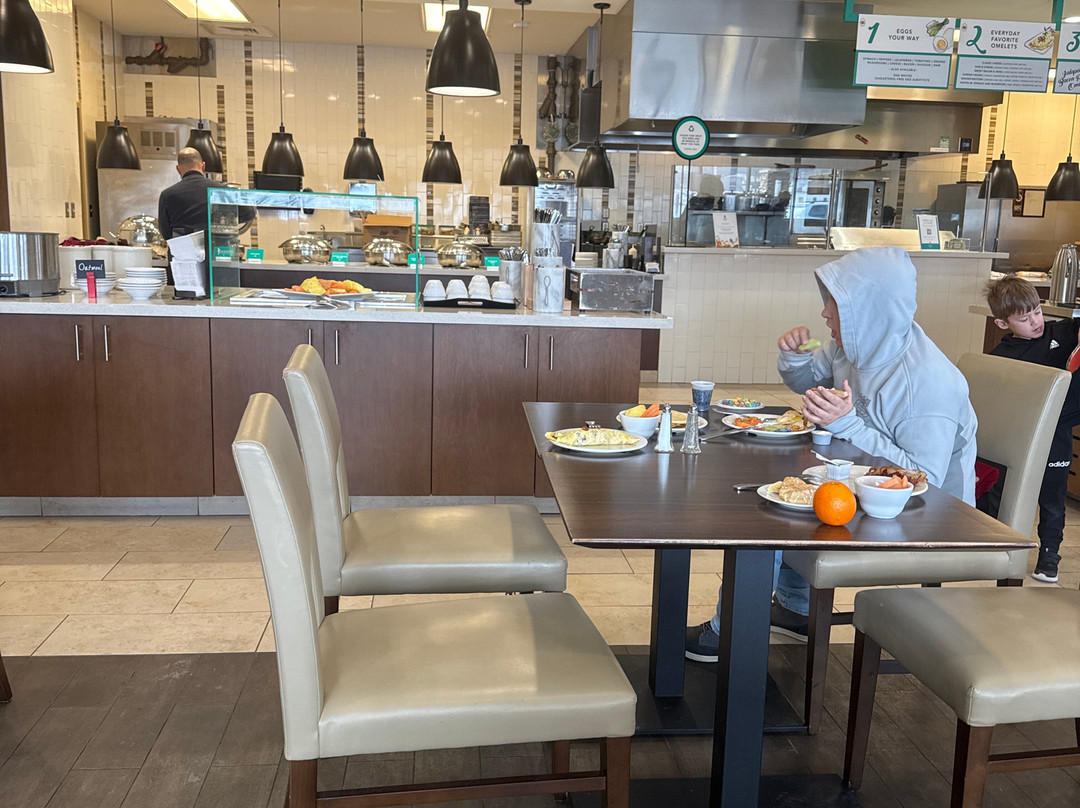 Embassy Suites by Hilton Akron Canton Airport主图