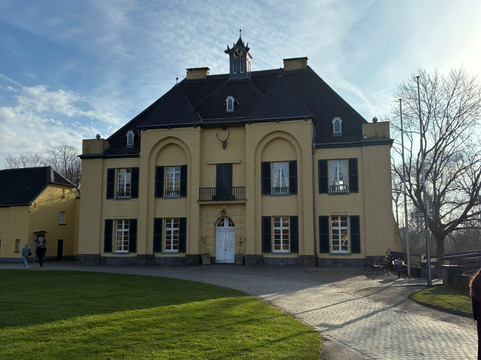 Museum Burg Linn-克雷菲尔德必去景点