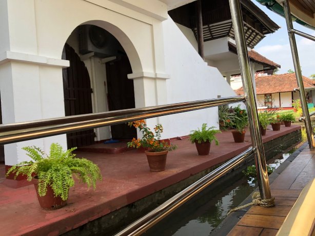 椰子礁湖-CGH土地酒店-浴室