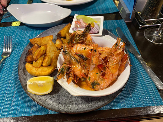 Morfarch Cafe Bar & Restaurant