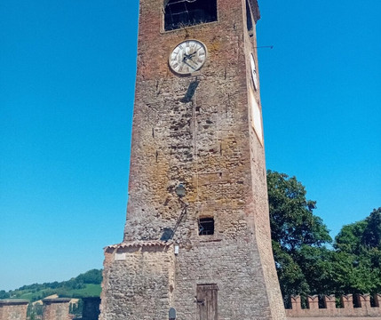 Torre dell'Orologio-Castelvetro di Modena必去景点