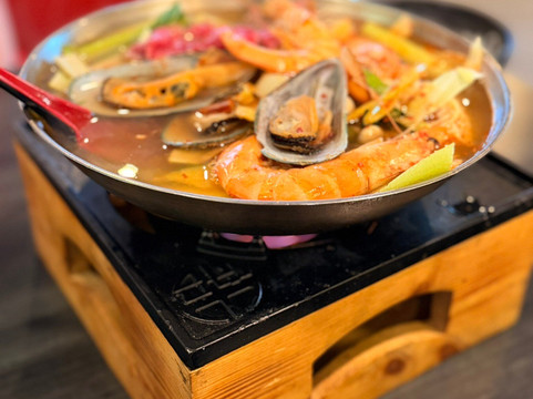 Joyful House Vietnamese Cuisine and Seafood