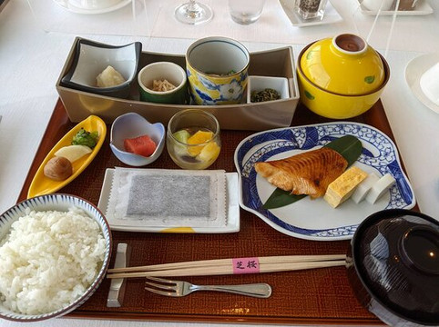 东京皇家王子大饭店花园塔主图