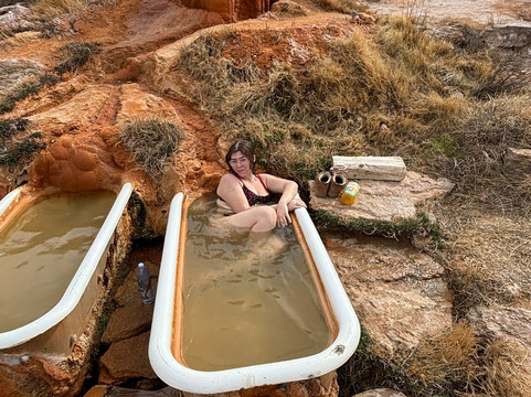Mystic hot Springs-Monroe必去景点