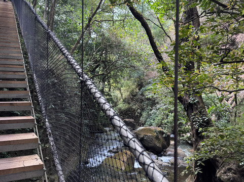 Oropendola Warterfall-瓜纳卡斯特自然保护区必去景点