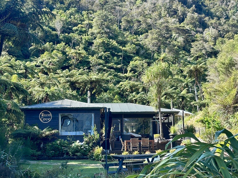 Tawa Cove Cabins-Endeavour Inlet必去景点