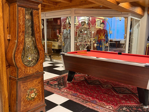 洛普格里斯水疗酒店主图