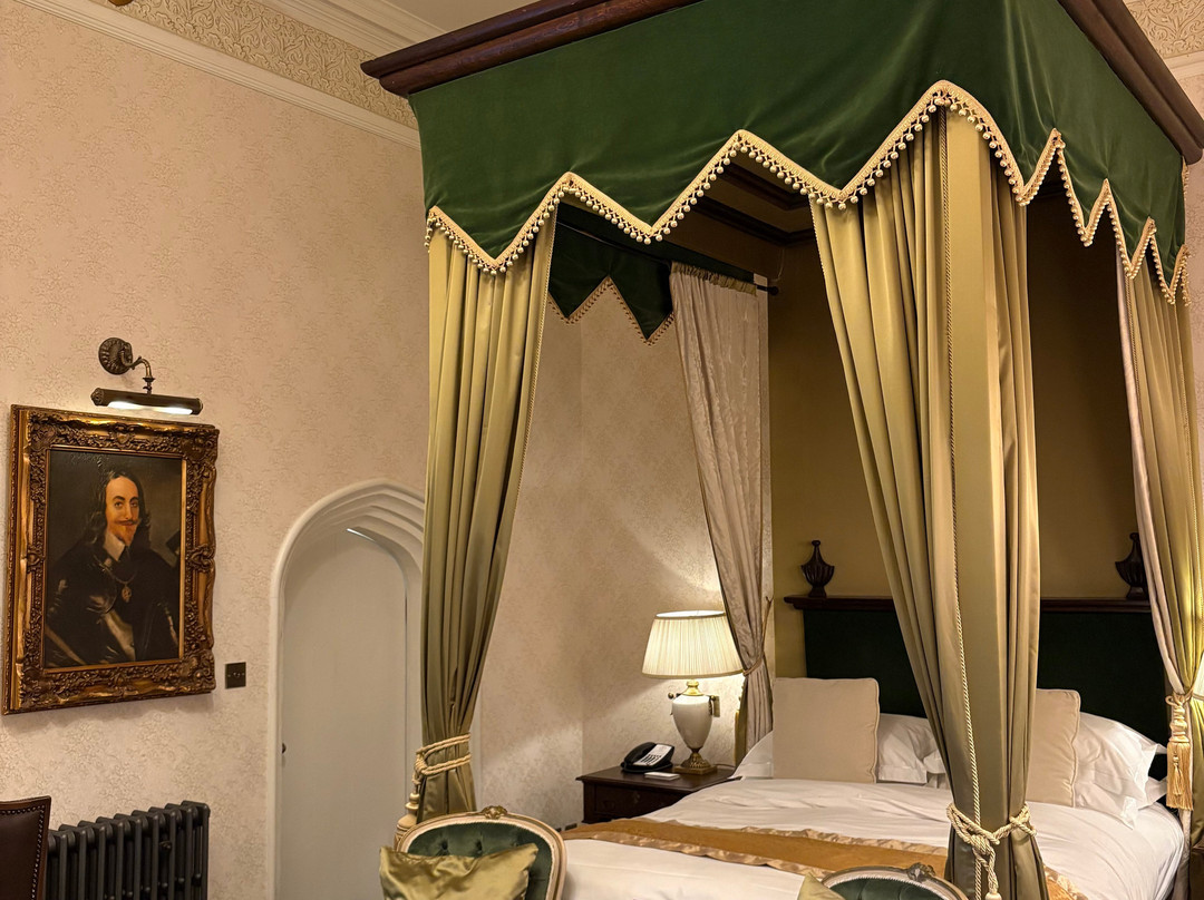 桑伯里城堡酒店主图