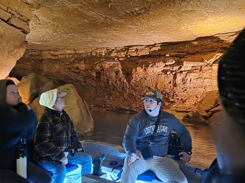 Lost River Cave-鲍灵格林必去景点