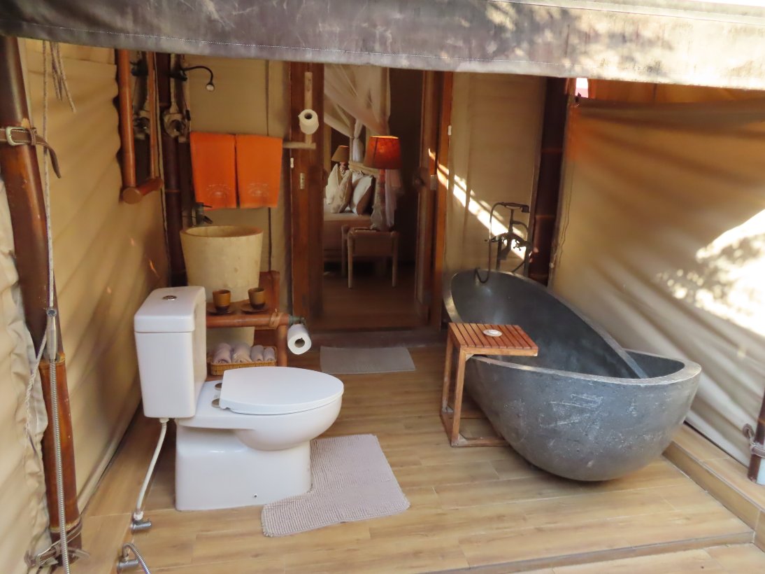 贵湾海滩度假村 - 泳池别墅和帐篷 - 仅限成年人-浴室