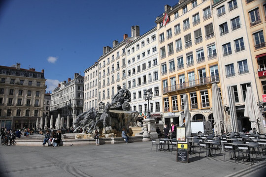 La Fontaine Bartholdi-里昂必去景点