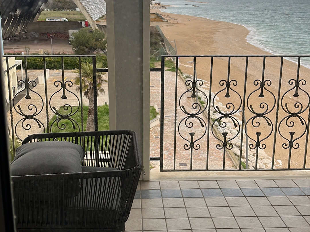 生活海景酒店和水疗主图