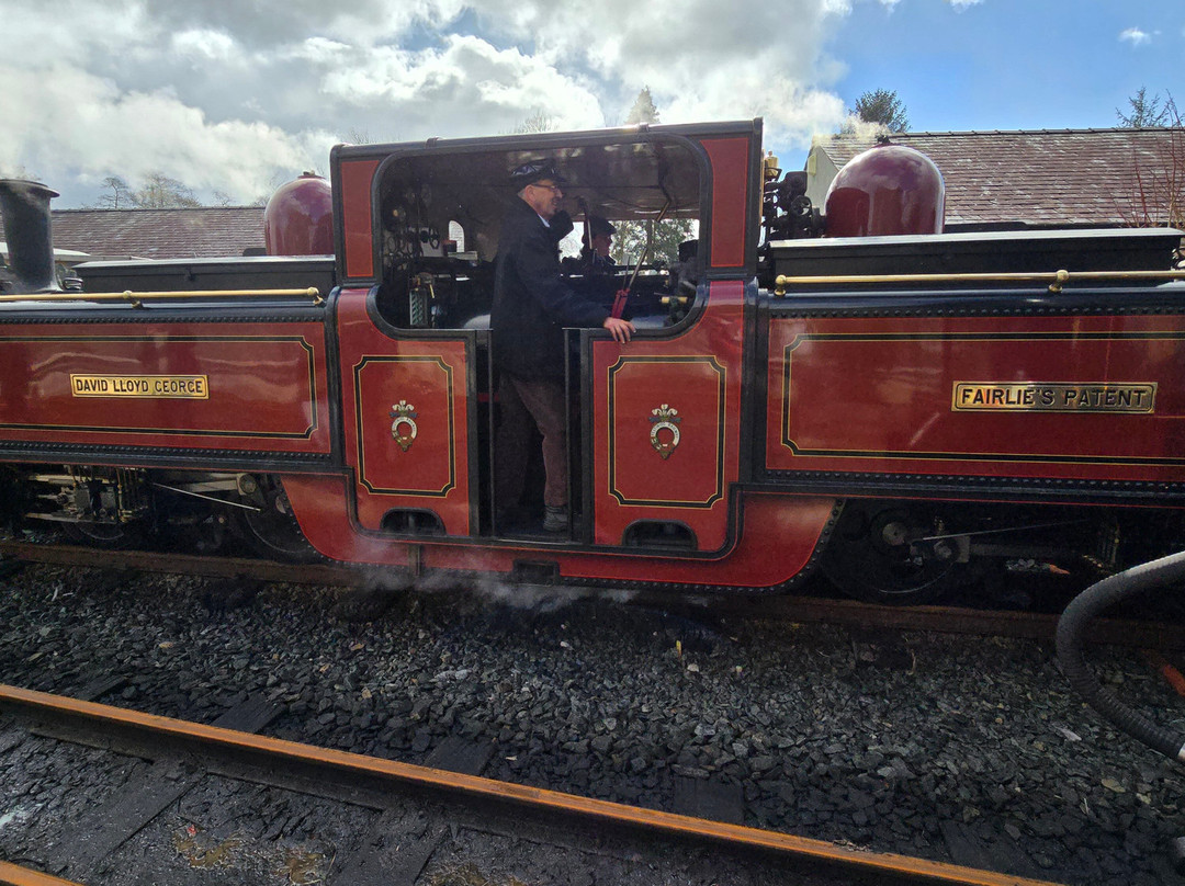 Ffestiniog & Welsh Highland Railways-波特马多克必去景点