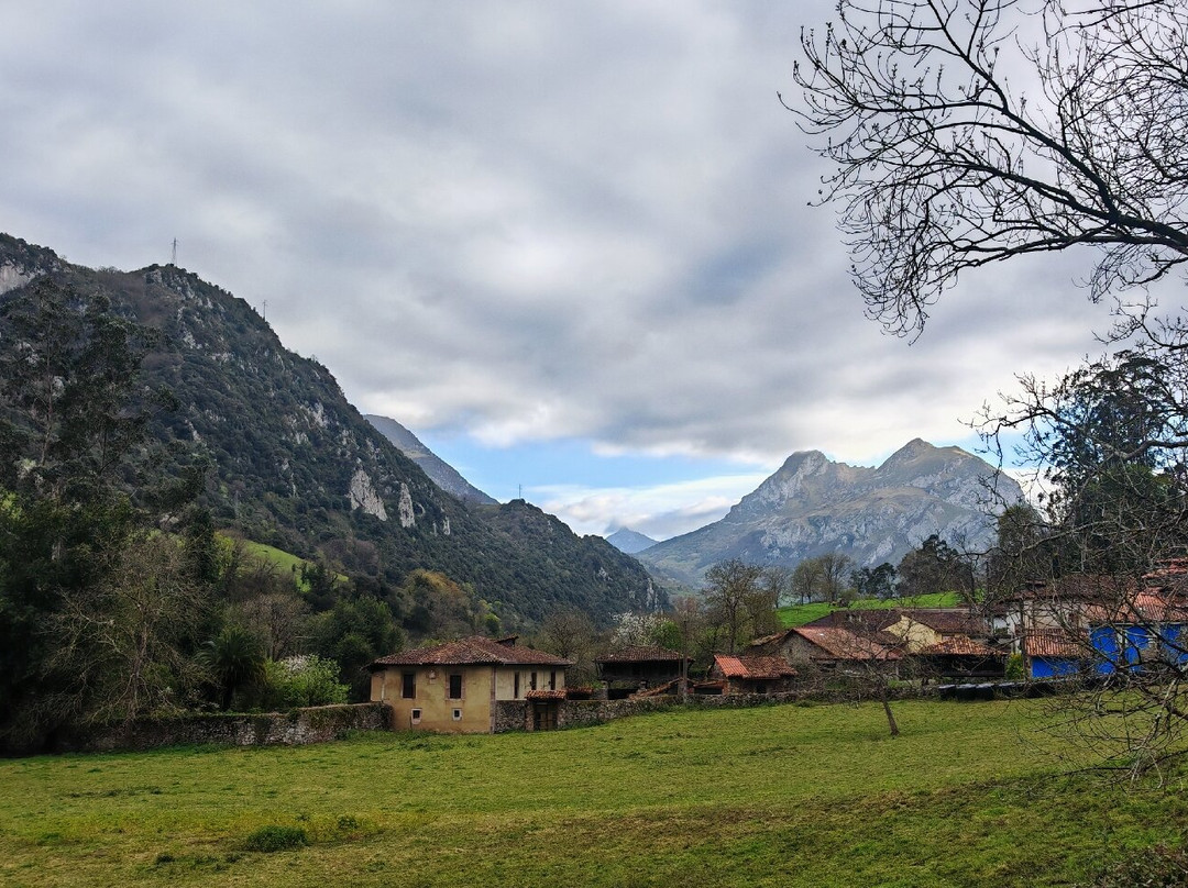 Adventure Hunt Senda del Oso-Villanueva De Santo Adriano必去景点