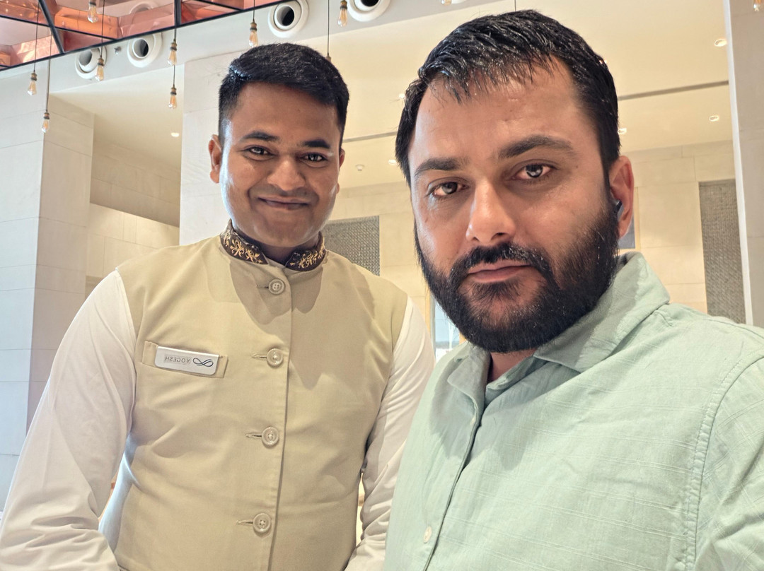 齐普尔萨洛威尔精品酒店主图