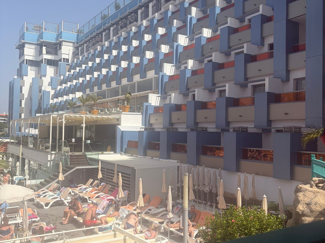 天堂公园趣味时尚酒店主图