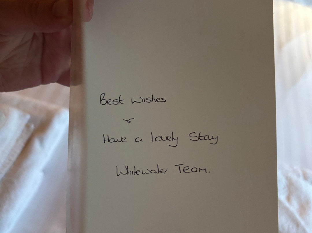 怀特沃特水疗酒店主图