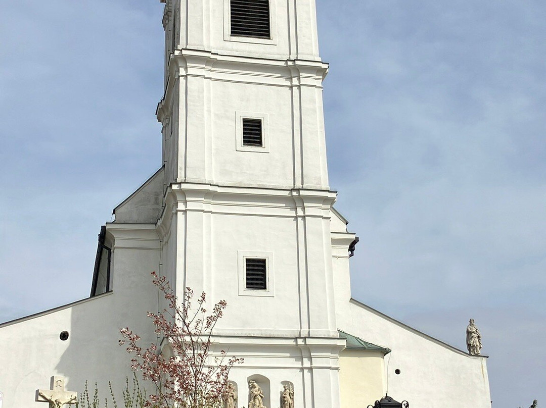 Farský Kostol Svätého Kríža-Devin必去景点
