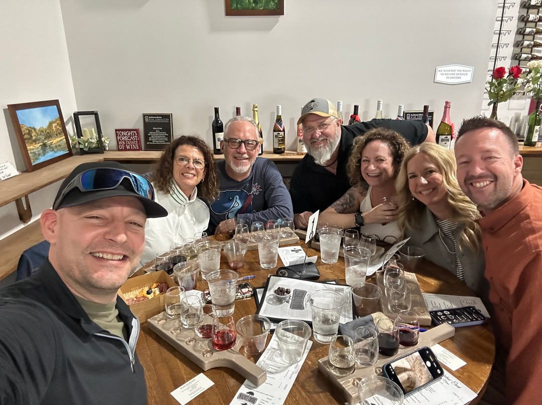 Excelsior Springs Chamber of Commerce Trolley Wine Tour-Excelsior Springs必去景点