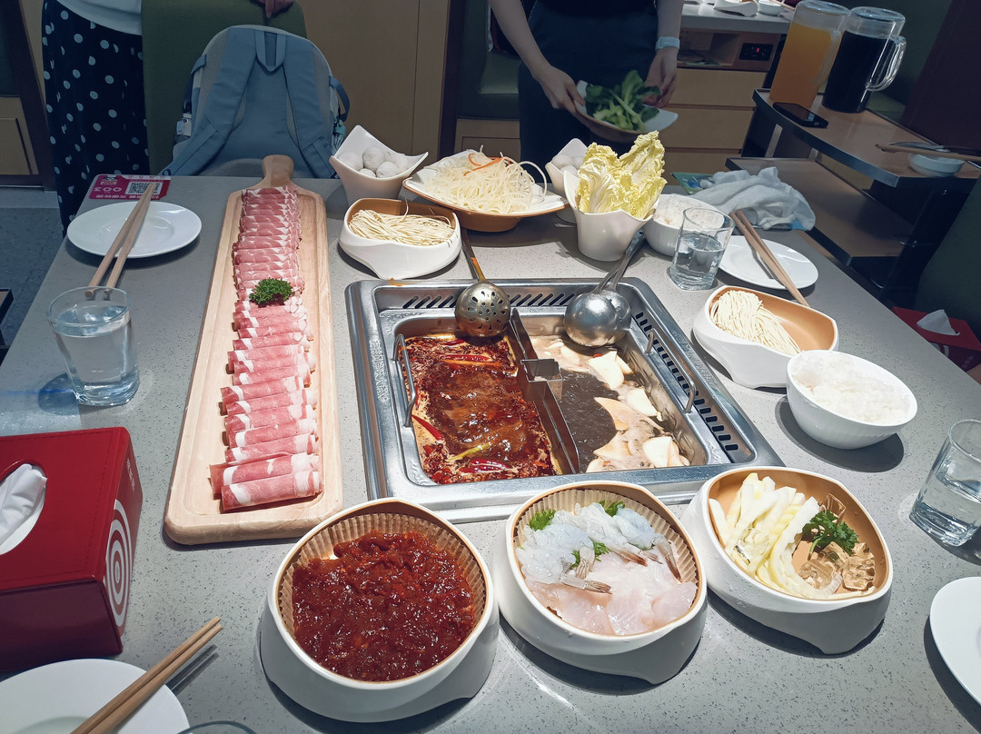 海底捞火锅(盈石广场店)