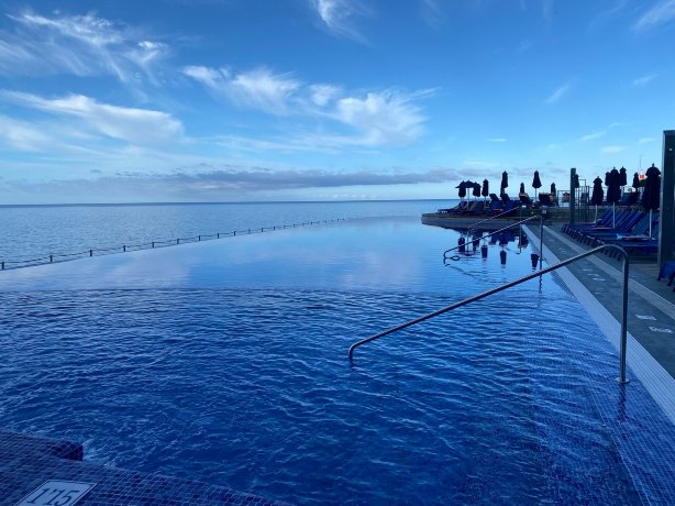 滨海套房酒店-旅行者