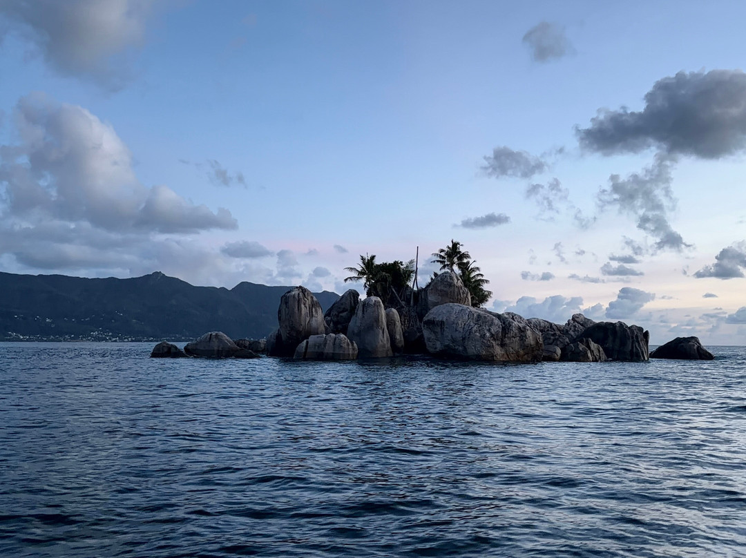 瑟夫岛度假村主图
