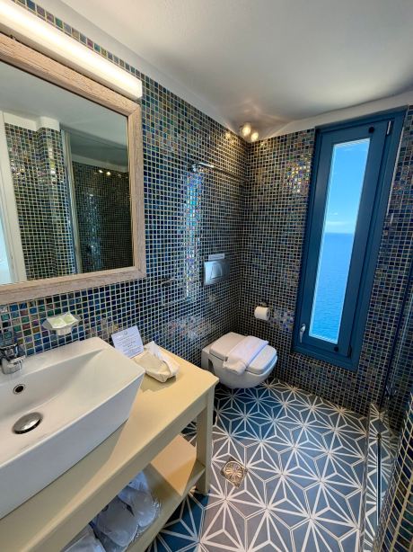 Anemomilos Boutique Hotel-浴室