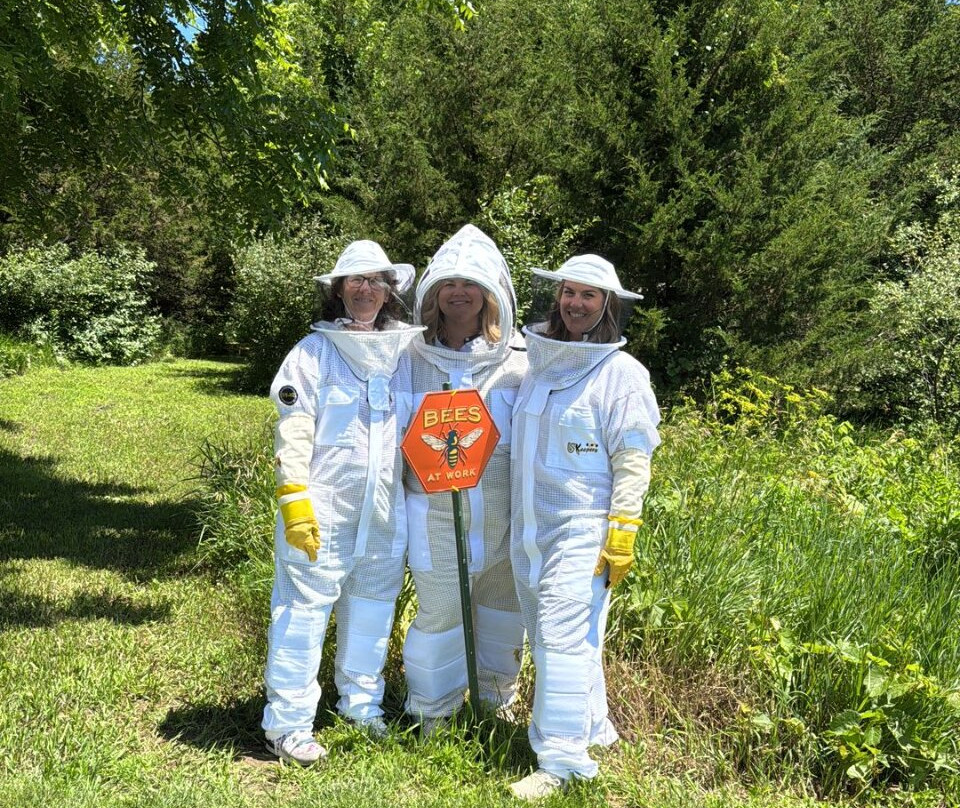 Dry Creek Beekeeping-Elizabeth必去景点