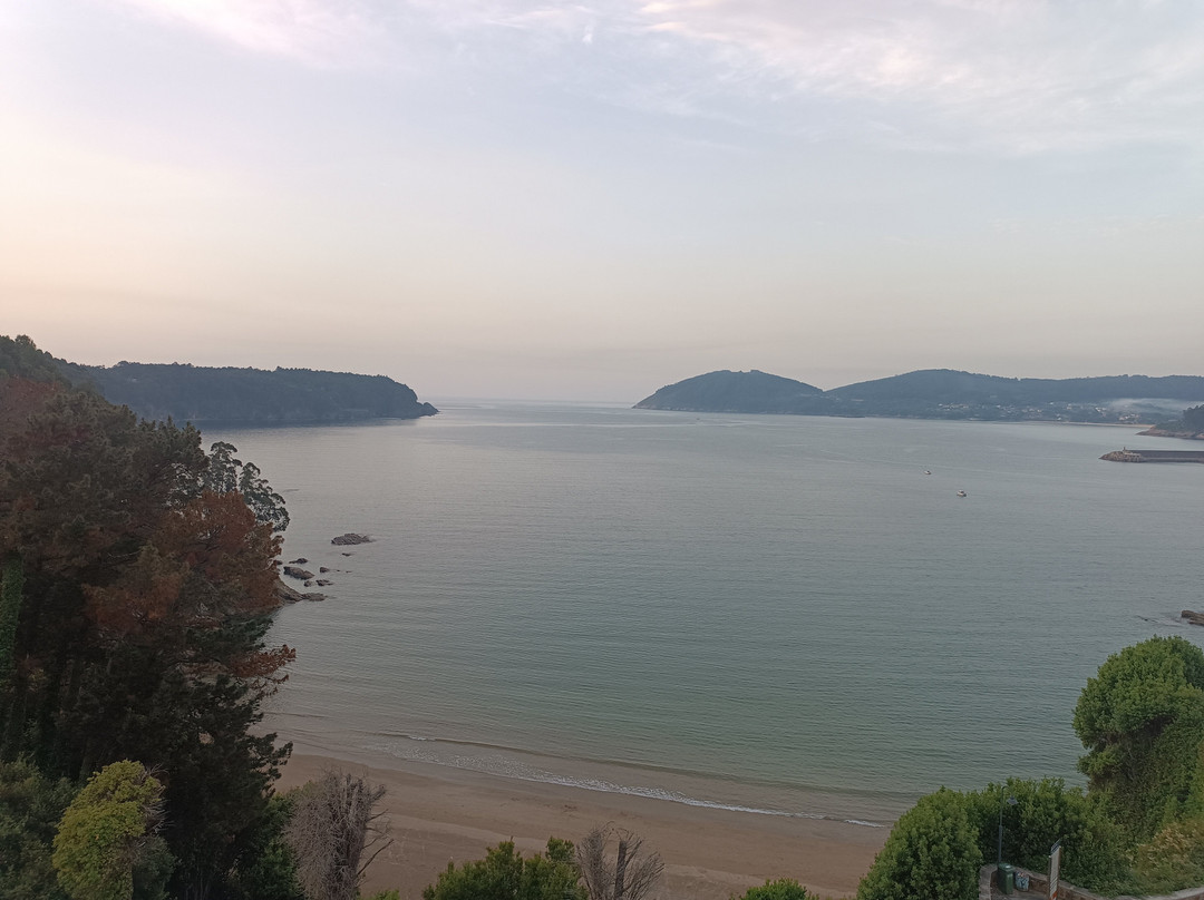 拉斯塞雷纳斯康塔布里科海水浴酒店主图