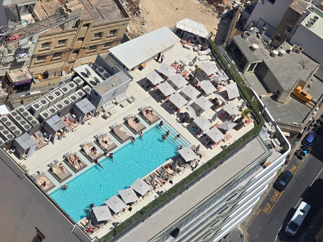 Flo Skypool-圣朱利安斯必去景点